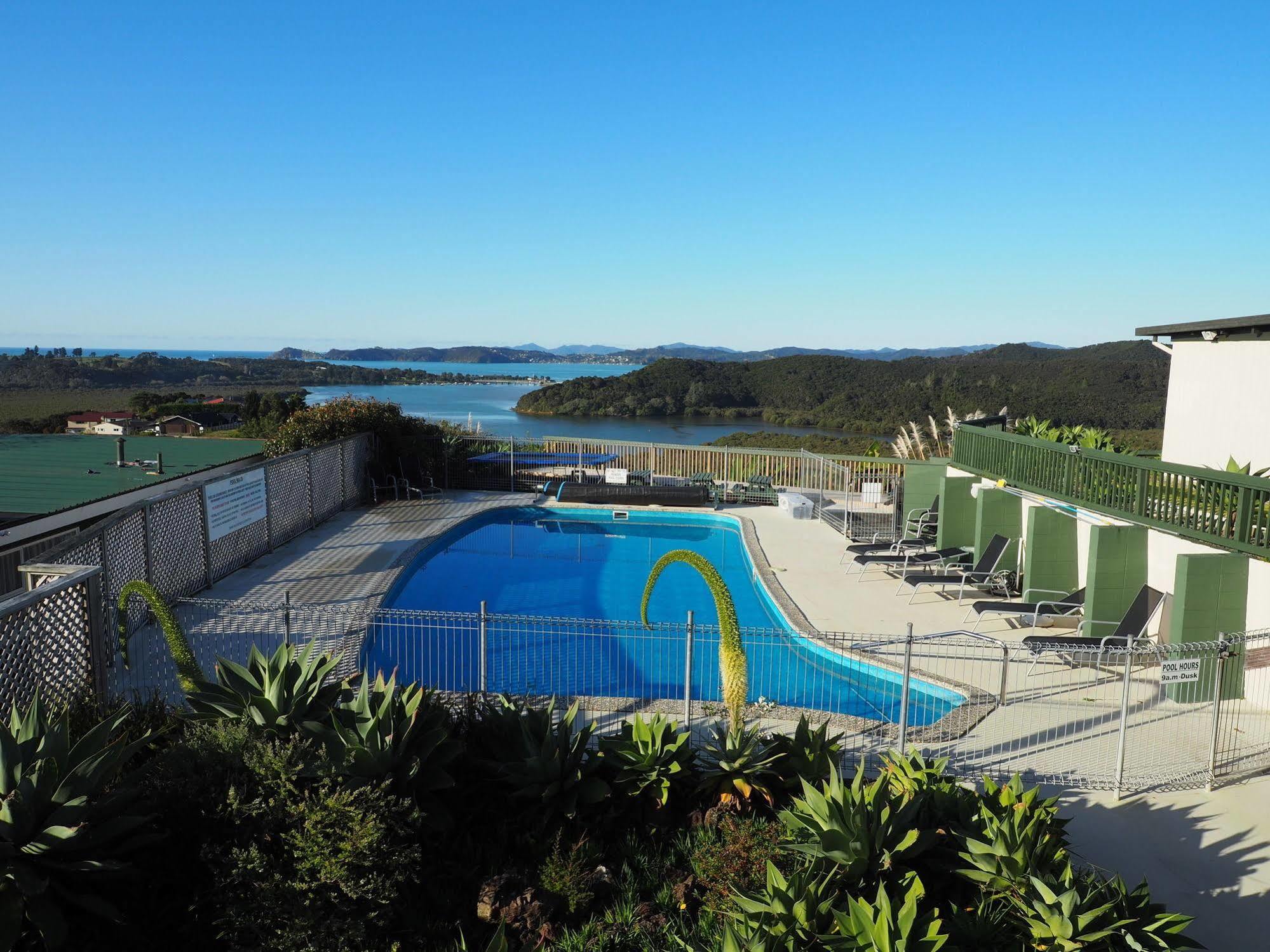 Cook'S Lookout Motel Paihia Exterior photo